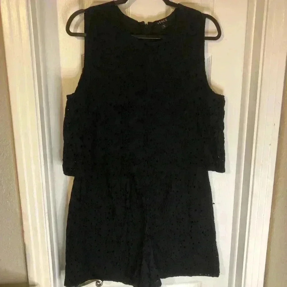 Venus all black romper size 12 - Picture 6 of 16